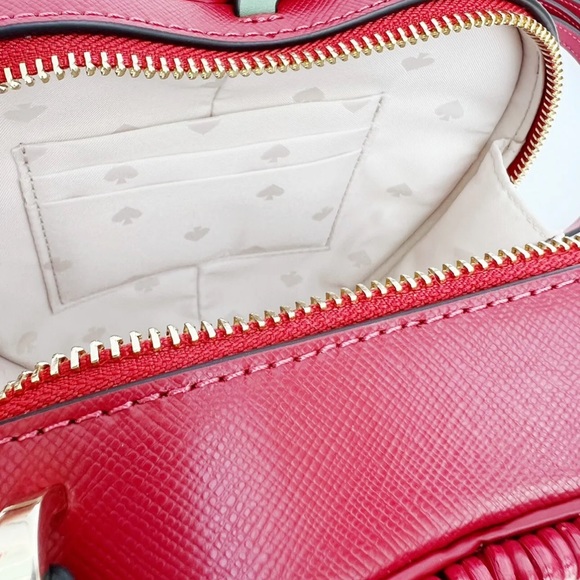 Kate Spade ♠️ Apple Crossbody - Picture 4 of 8